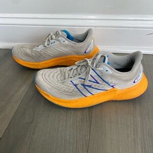 Men’s size 10 worn new balances
